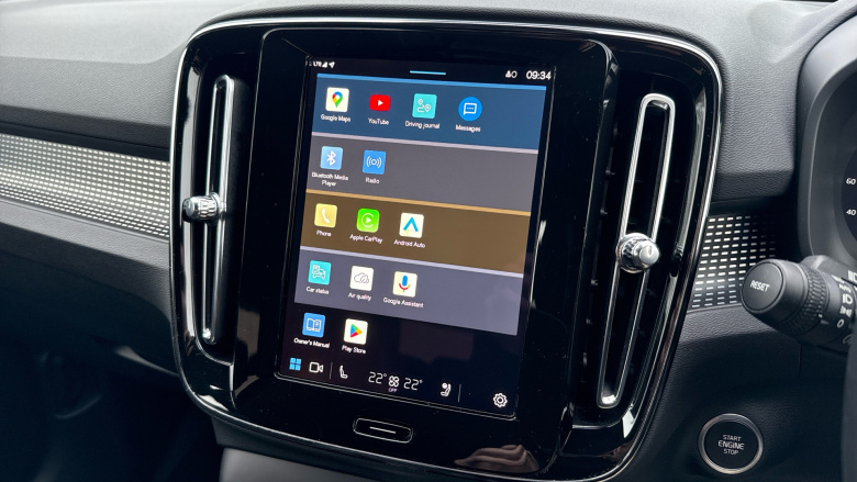 Volvo XC40 2.0 B3P Plus Dark 5dr Auto Petrol Estate